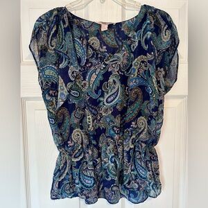 Forever 21 Blue and Green V-Neck Paisley Blouse